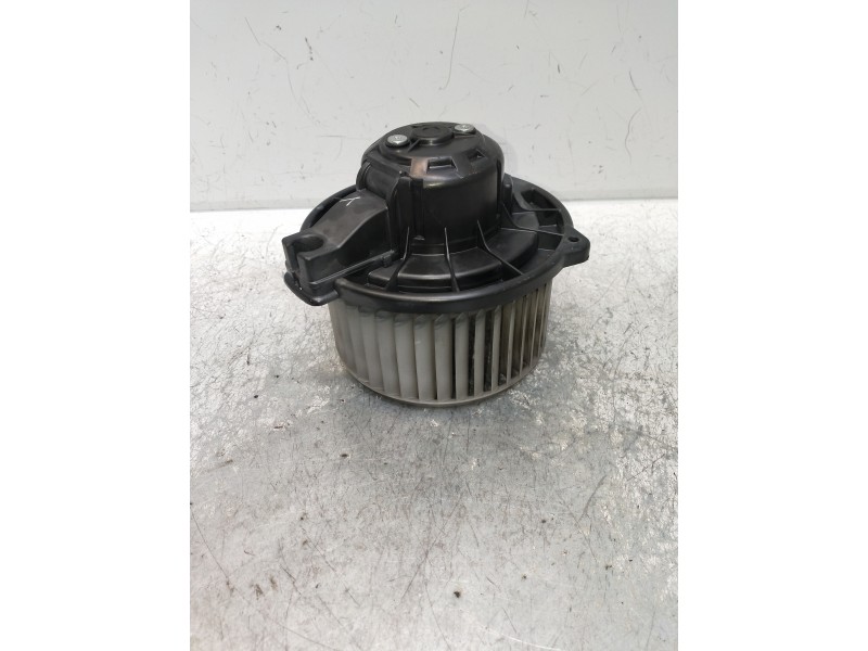 Recambio de motor calefaccion para toyota corolla verso (r1) 2.2 d-4d luna referencia OEM IAM 0130101601 MF0160700610 