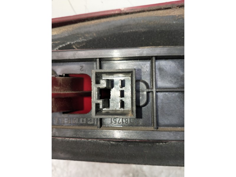 Recambio de piloto trasero izquierdo para alfa romeo 146 2.0 td l referencia OEM IAM   