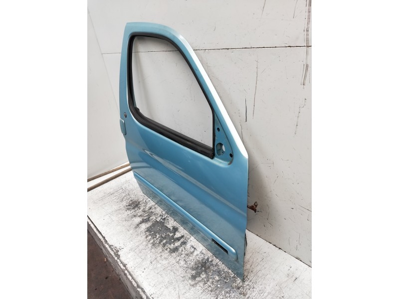 Recambio de puerta delantera derecha para citroen berlingo 2.0 hdi vivace referencia OEM IAM   5P