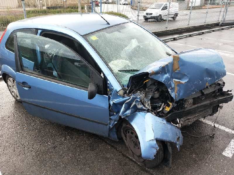 ford fiesta (cbk) del año 2004