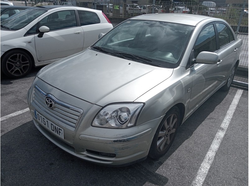 toyota avensis berlina (t25) del año 2005