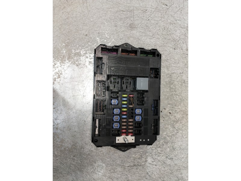 Recambio de caja reles / fusibles para jaguar xf 3.0 v6 diesel grace referencia OEM IAM 9X2314B476AD 73409725 