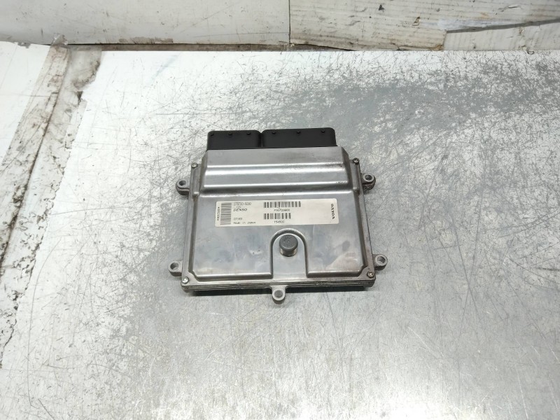 Recambio de centralita motor uce para volvo v50 familiar 2.4 kinetic referencia OEM IAM 2797009290 P30729800 