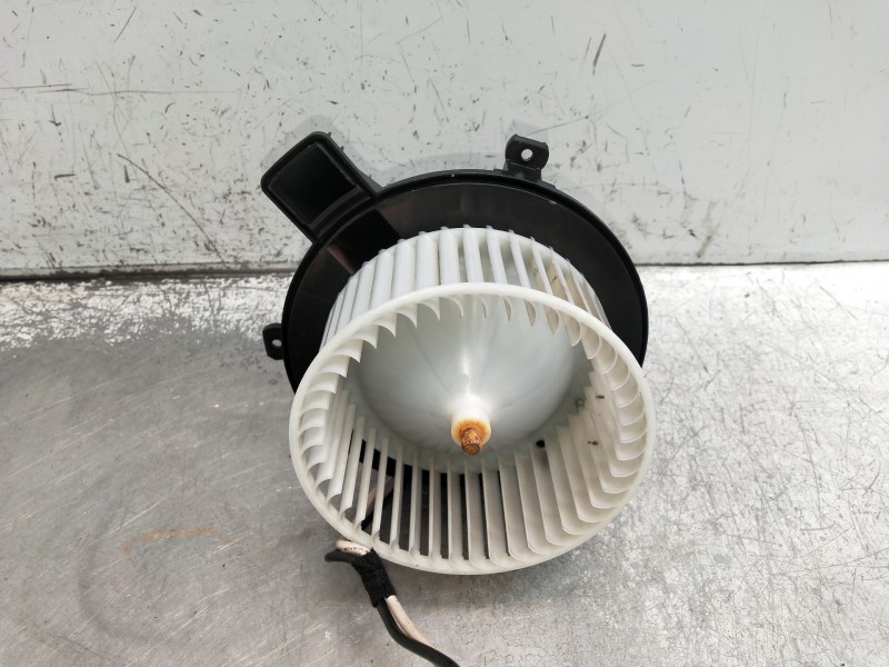 Recambio de motor calefaccion para opel astra k lim. 5türig 1.2 referencia OEM IAM KG087001  
