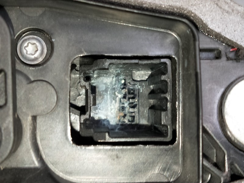 Recambio de motor cierre centralizado delantero izquierdo para opel astra k lim. 5türig 1.2 referencia OEM IAM 915C3039071A C412