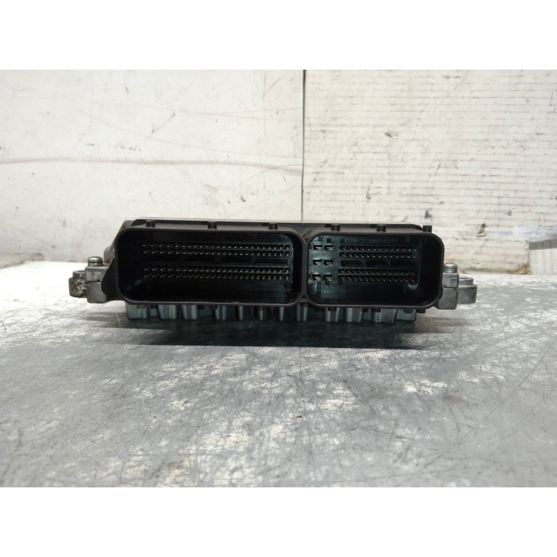 Recambio de centralita motor uce para volvo v50 familiar 2.4 kinetic referencia OEM IAM 2797009290 P30729800 