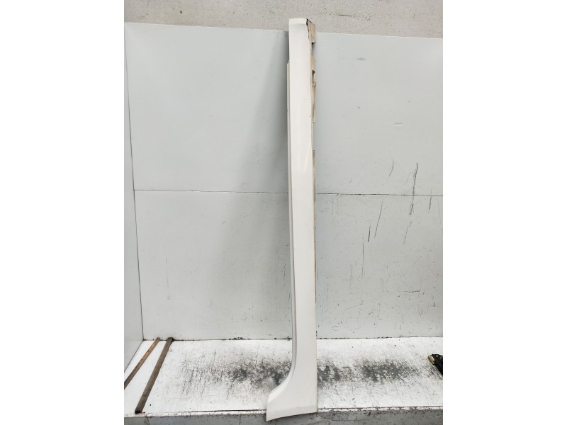 Recambio de faldon lateral para jaguar xf 3.0 v6 diesel grace referencia OEM IAM   DERECHO