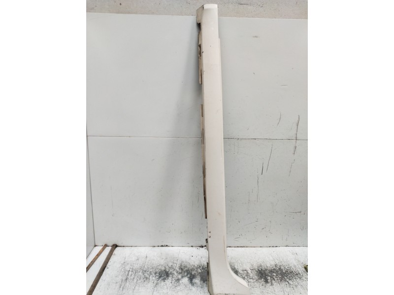 Recambio de faldon lateral para jaguar xf 3.0 v6 diesel grace referencia OEM IAM   IZQUIERDO