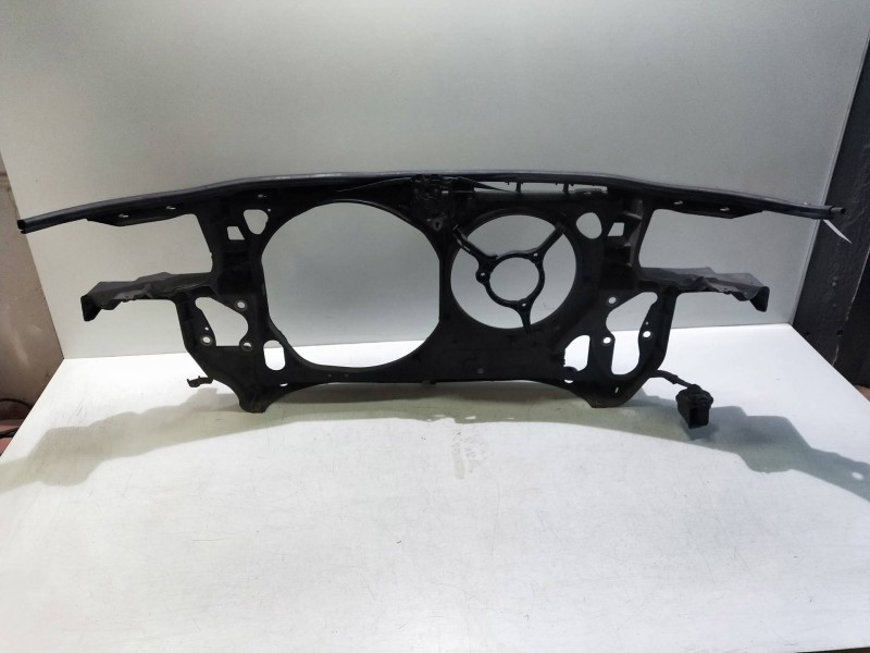 Recambio de panel frontal para skoda superb (3u4) classic referencia OEM IAM   