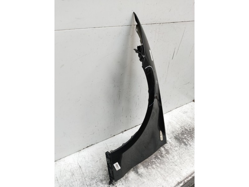 Recambio de aleta delantera izquierda para bmw serie 1 berlina (e81/e87) 118d referencia OEM IAM   