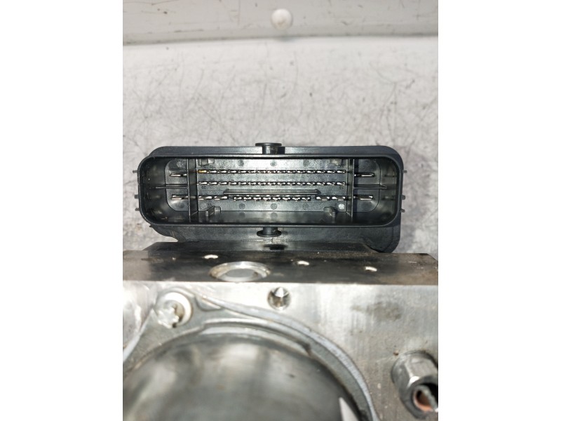 Recambio de abs para peugeot 3008 allure referencia OEM IAM 9812786180 9826694380 