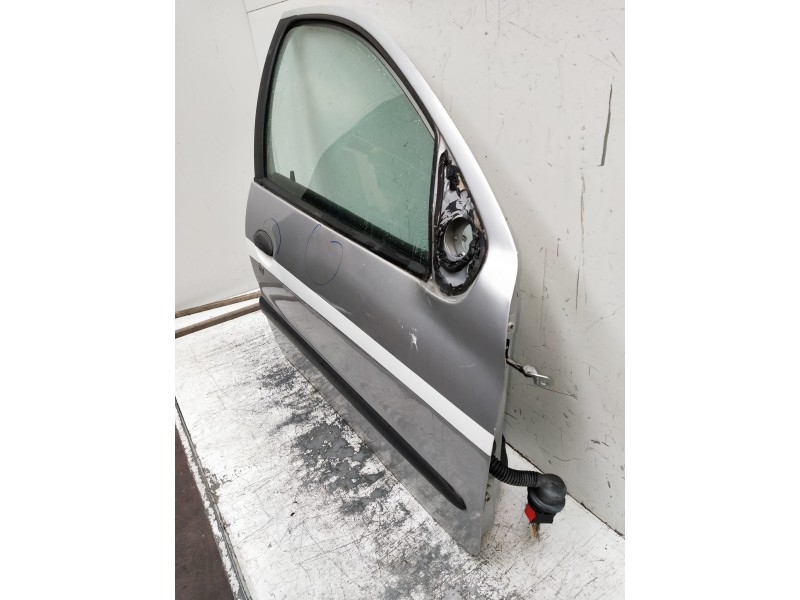 Recambio de puerta delantera derecha para peugeot 206 berlina e-music referencia OEM IAM   5P