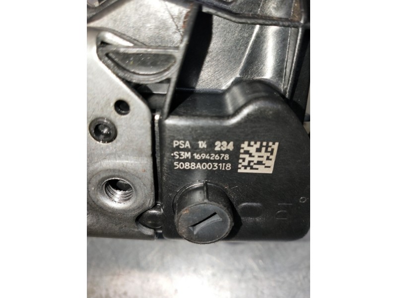 Recambio de motor cierre centralizado delantero derecho para peugeot 3008 allure referencia OEM IAM 16942678  5P