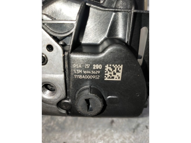Recambio de motor cierre centralizado trasero derecho para peugeot 3008 allure referencia OEM IAM 16943629  5P