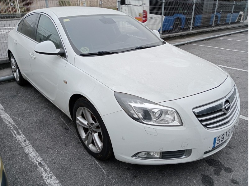 opel insignia berlina del año 2008
