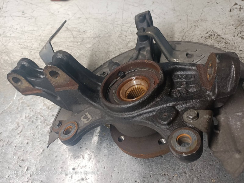 Recambio de mangueta delantera derecha para peugeot 3008 allure referencia OEM IAM   