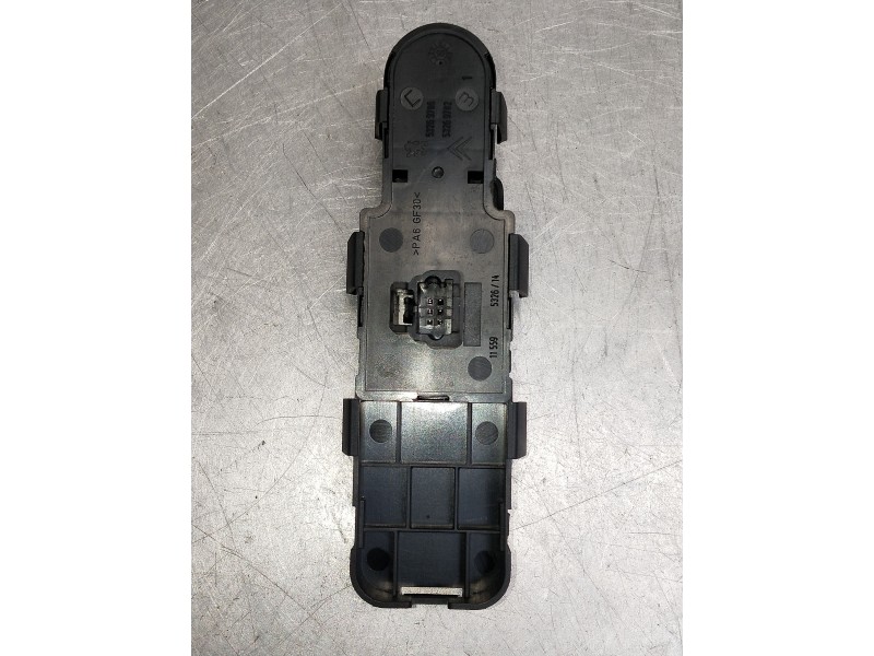 Recambio de mando elevalunas delantero izquierdo para peugeot 407 sr confort referencia OEM IAM 53269736A 96468705XT 906780405