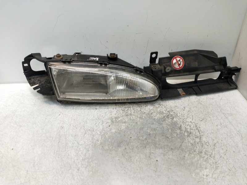 Recambio de faro derecho para ford mondeo berlina/familiar (fd) clx berlina referencia OEM IAM   