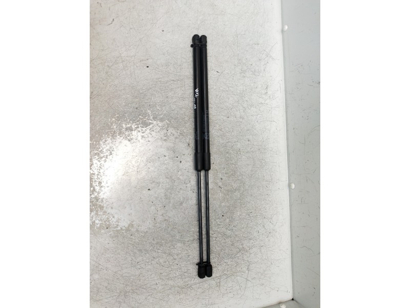Recambio de amortiguadores maletero / porton para kia ceed business referencia OEM IAM 81771J7000  