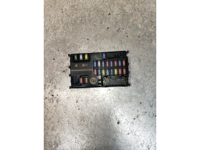 Recambio de caja reles / fusibles para kia ceed business referencia OEM IAM 91959J1010  