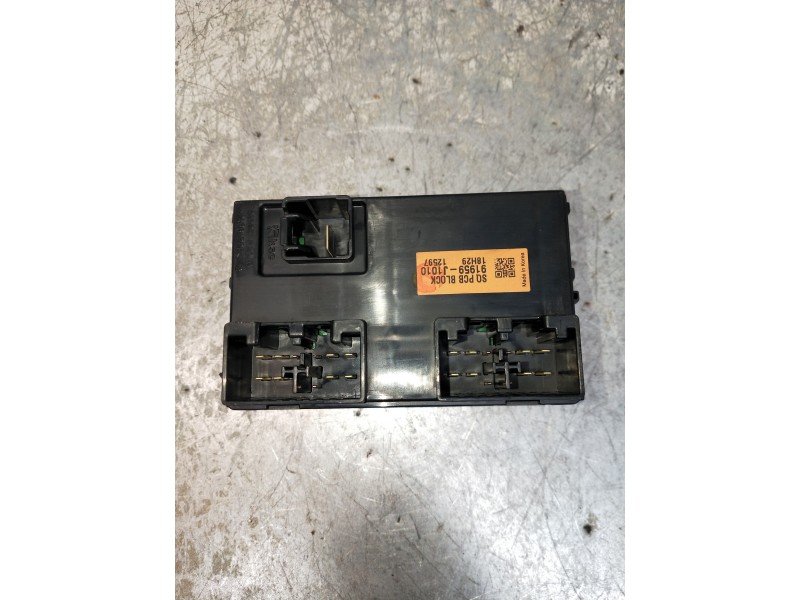 Recambio de caja reles / fusibles para kia ceed business referencia OEM IAM 91959J1010  