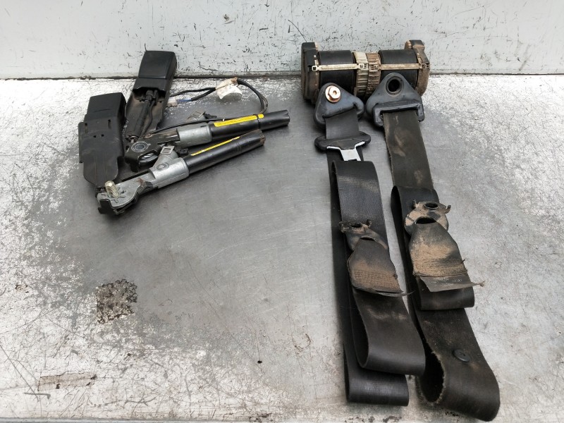 Recambio de juego cinturones delantero para renault kangoo (f/kc0) alize referencia OEM IAM 33020658 075895D 5P