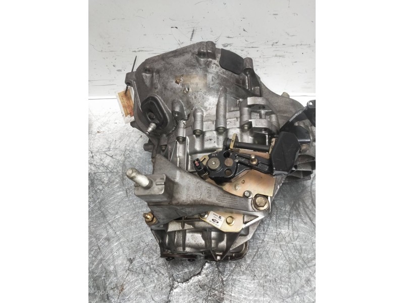 Recambio de caja cambios para ford mondeo berlina (ge) 2.0 cat referencia OEM IAM 1S7R7002BF T1GA1 190303 095700 