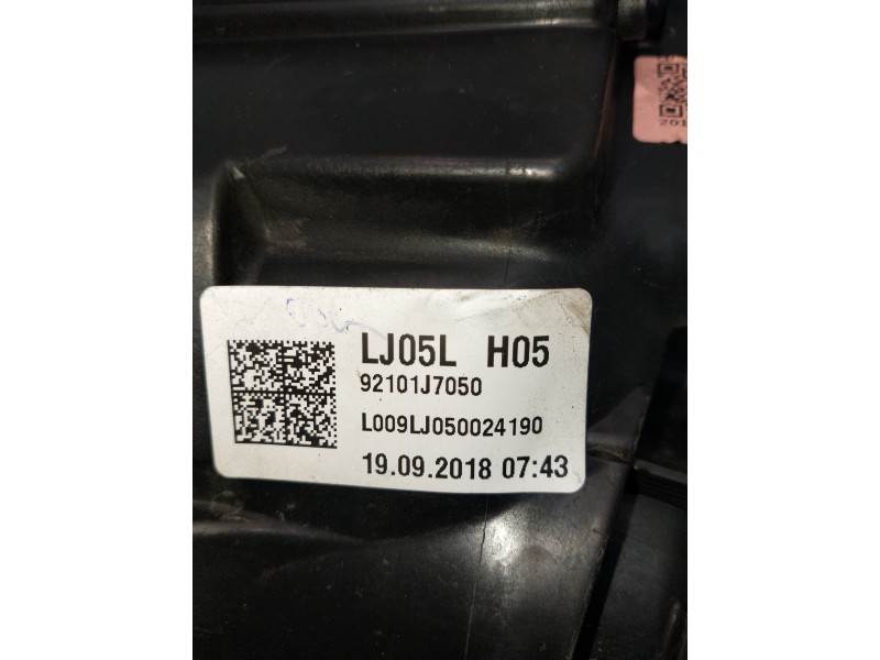 Recambio de faro izquierdo para kia ceed business referencia OEM IAM 92101J7050  