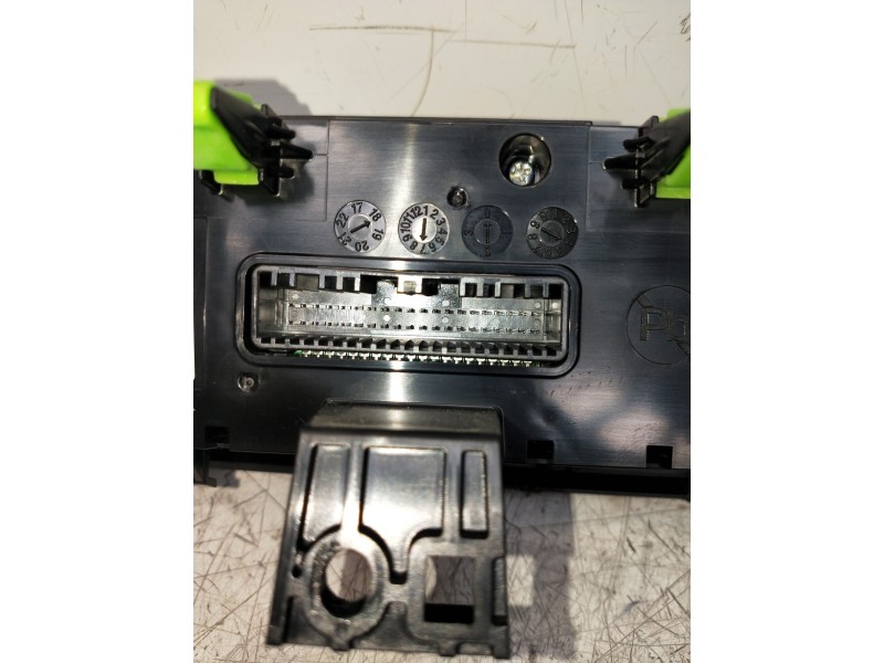 Recambio de mando calefaccion / aire acondicionado para kia ceed business referencia OEM IAM 97250J7200 97250J7XXX 