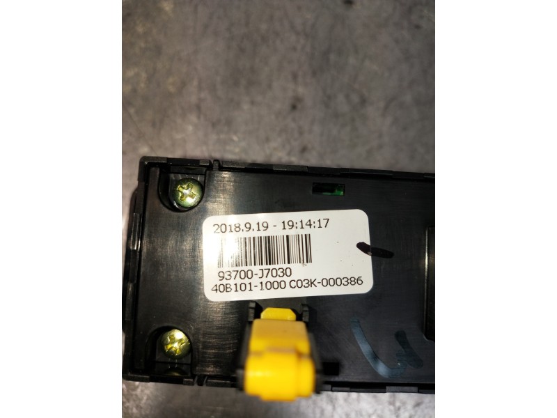 Recambio de mando multifuncion para kia ceed business referencia OEM IAM 93700J7030  