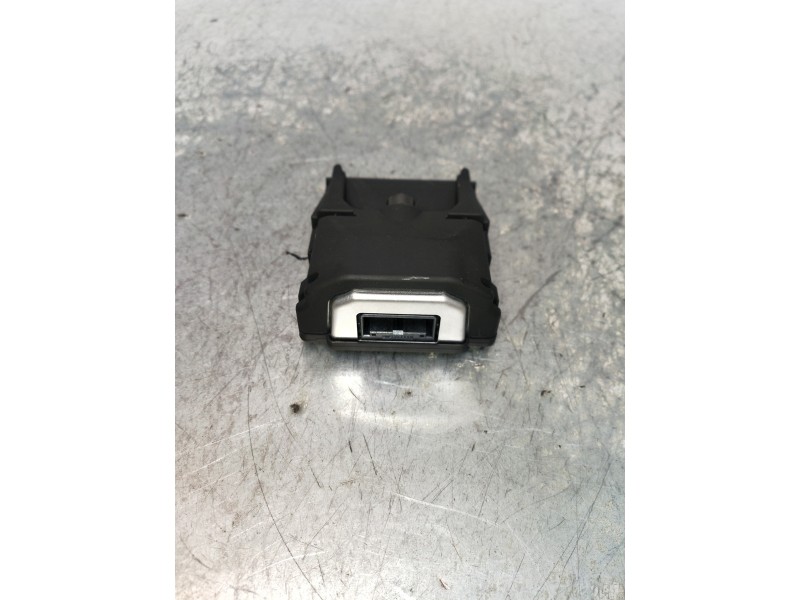 Recambio de modulo electronico para kia ceed business referencia OEM IAM 99211J7000 336587173 CÁMARA FRONTAL