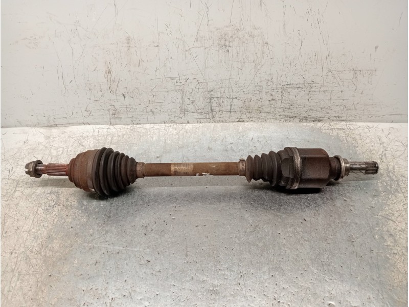 Recambio de transmision delantera izquierda para renault megane ii classic berlina confort authentique referencia OEM IAM 820051