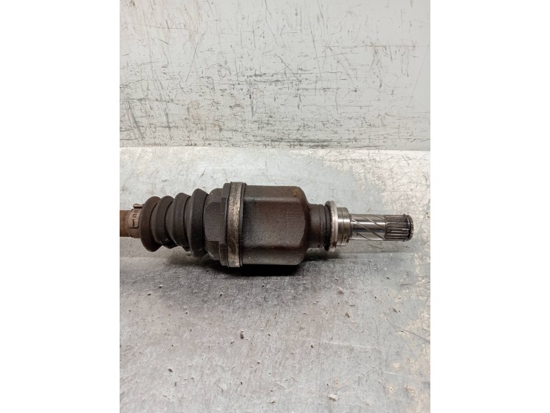 Recambio de transmision delantera izquierda para renault megane ii classic berlina confort authentique referencia OEM IAM 820051