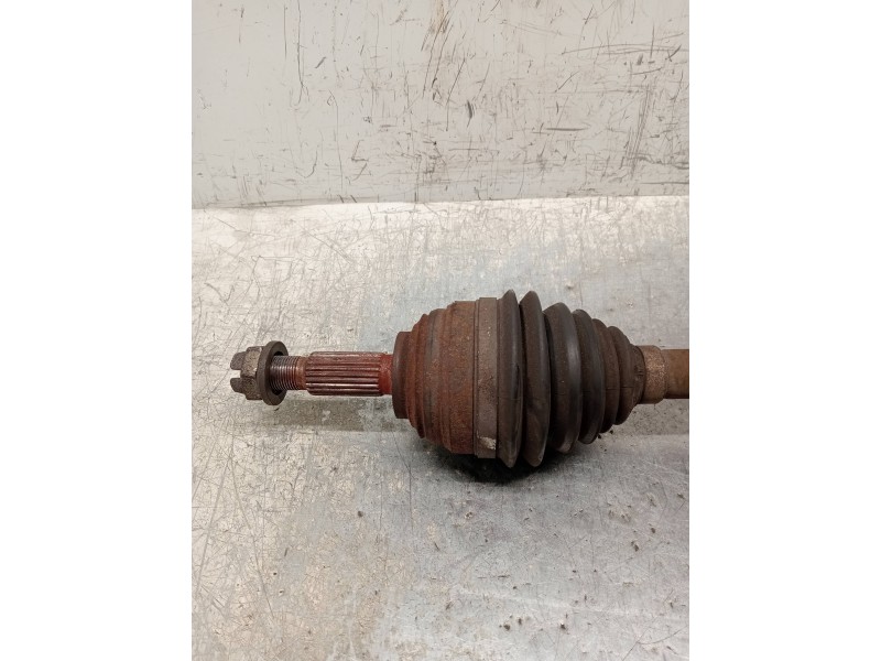 Recambio de transmision delantera izquierda para renault megane ii classic berlina confort authentique referencia OEM IAM 820051