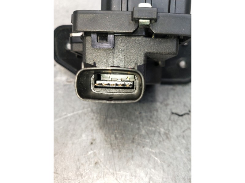 Recambio de motor cierre centralizado porton para kia ceed business referencia OEM IAM 1392100010  5P