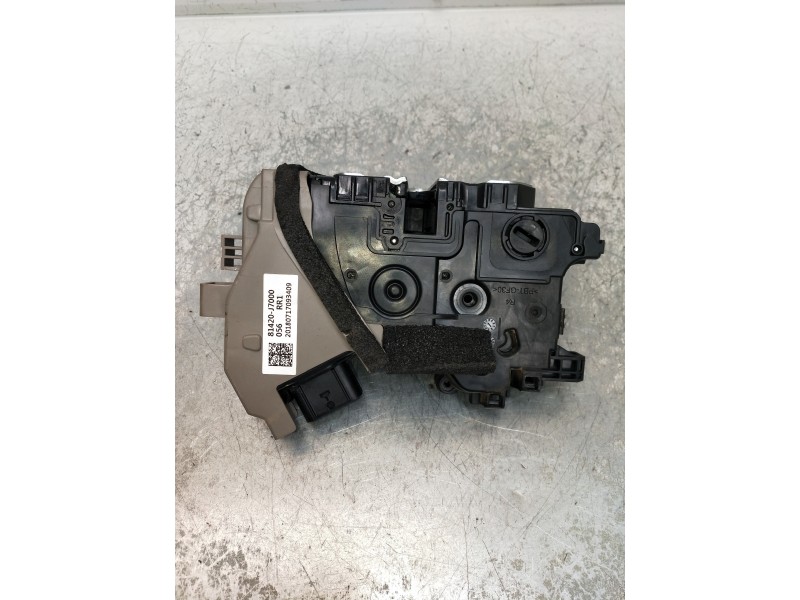 Recambio de motor cierre centralizado trasero derecho para kia ceed business referencia OEM IAM 81420J7000  5P