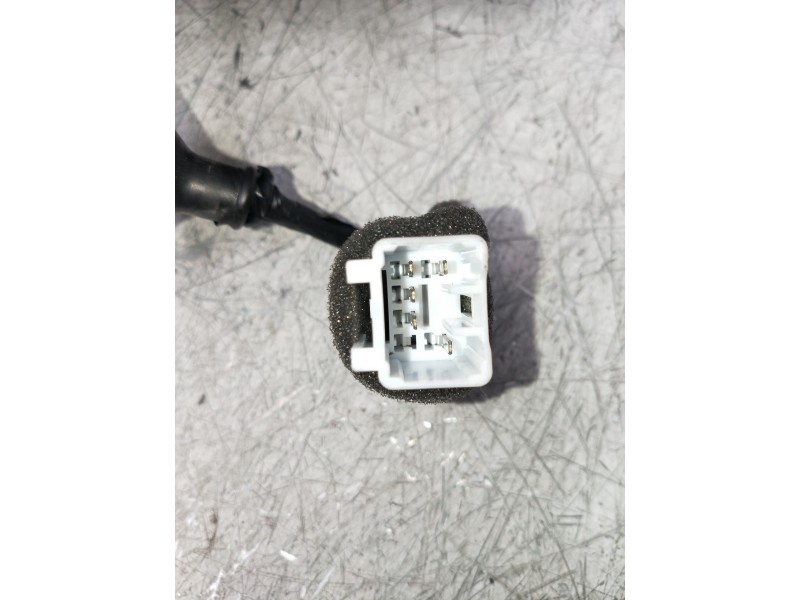 Recambio de piloto trasero derecho para kia ceed business referencia OEM IAM 92402J7050  