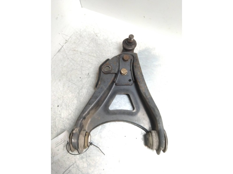 Recambio de brazo suspension superior delantero izquierdo para nissan kubistar (x76) pro (l1) referencia OEM IAM   