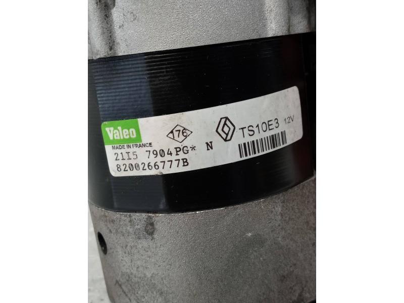 Recambio de motor arranque para renault megane ii classic berlina confort authentique referencia OEM IAM 8200266777B  