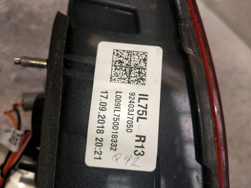 Recambio de piloto trasero izquierdo interior para kia ceed business referencia OEM IAM 92403J7050  