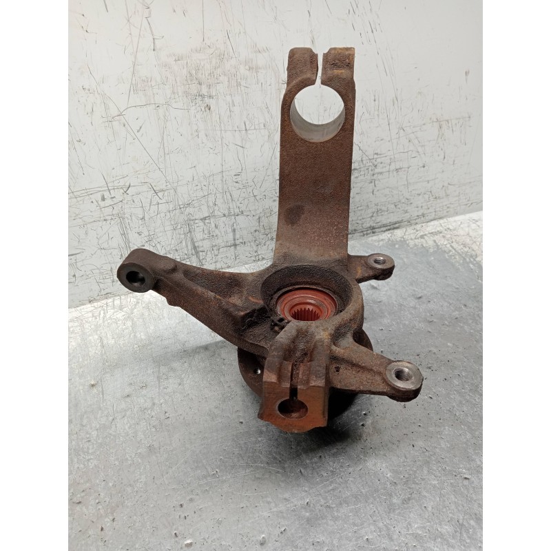 Recambio de mangueta delantera izquierda para renault megane ii classic berlina confort authentique referencia OEM IAM   