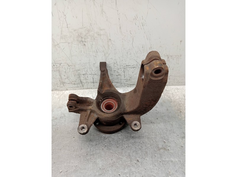 Recambio de mangueta delantera izquierda para renault megane ii classic berlina confort authentique referencia OEM IAM   