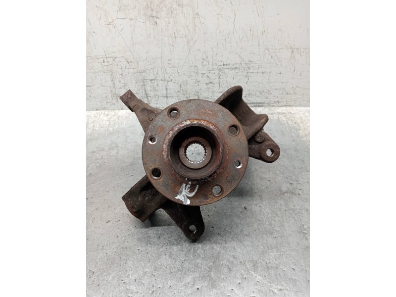 Recambio de mangueta delantera derecha para renault megane ii classic berlina confort authentique referencia OEM IAM   