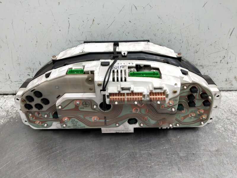 Recambio de cuadro instrumentos para mg rover serie 600 (rh) 620 di referencia OEM IAM AR0034102 YAC110990PMJ 