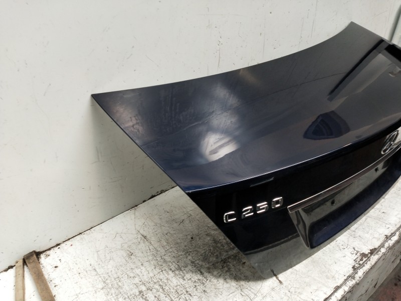 Recambio de tapa maletero para mercedes clase c (w204) lim. c 250 cgi blueefficiency (204.047) referencia OEM IAM   