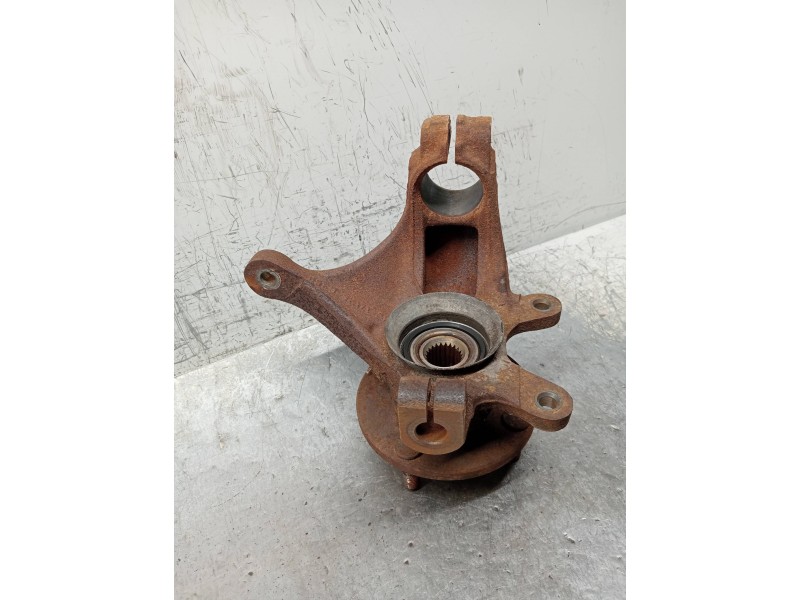 Recambio de mangueta delantera izquierda para ford fiesta berl./courier porto referencia OEM IAM   