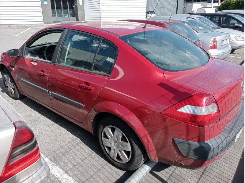 renault megane ii classic berlina del año 2004