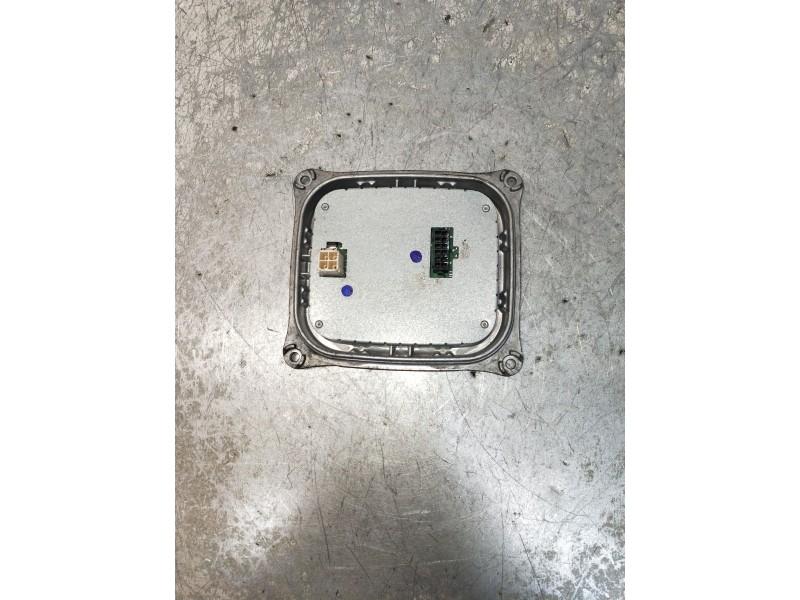 Recambio de centralita faros xenon para peugeot 308 allure referencia OEM IAM 130732940400  DERECHA