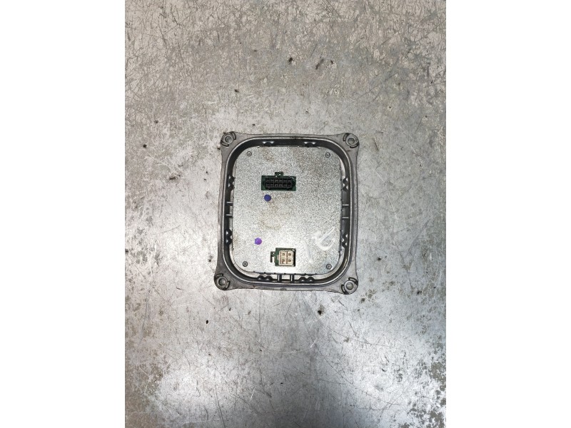 Recambio de centralita faros xenon para peugeot 308 allure referencia OEM IAM 130732940400  IZQUIERDA