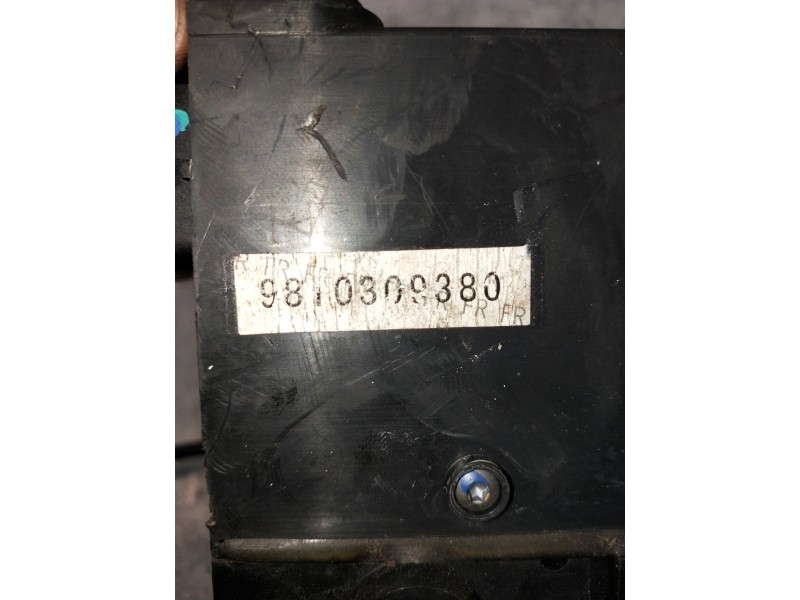 Recambio de motor cierre centralizado delantero derecho para peugeot 308 allure referencia OEM IAM 9810309380  5P